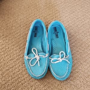 Minnetonka aqua leather moccasins